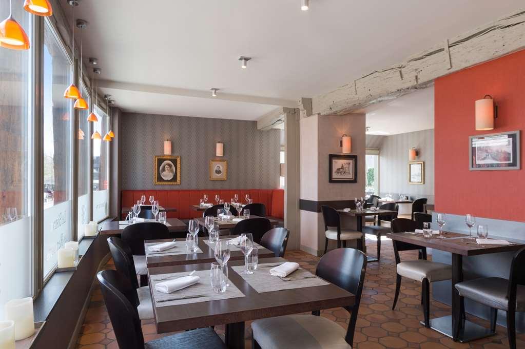 普罗万 Ogaux Vieux Remparts酒店 餐厅 照片